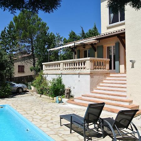 Апартаменты En Avignon 30133 Les Angles Les Angles  Номер фото